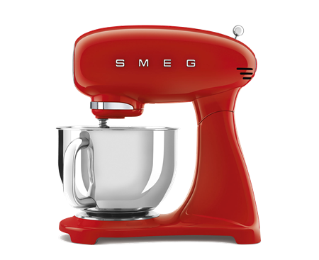 מיקסר עומד בצבע אדום מסדרת 50's Retro Style,מבית SMEG דגם SMF03RDUK
