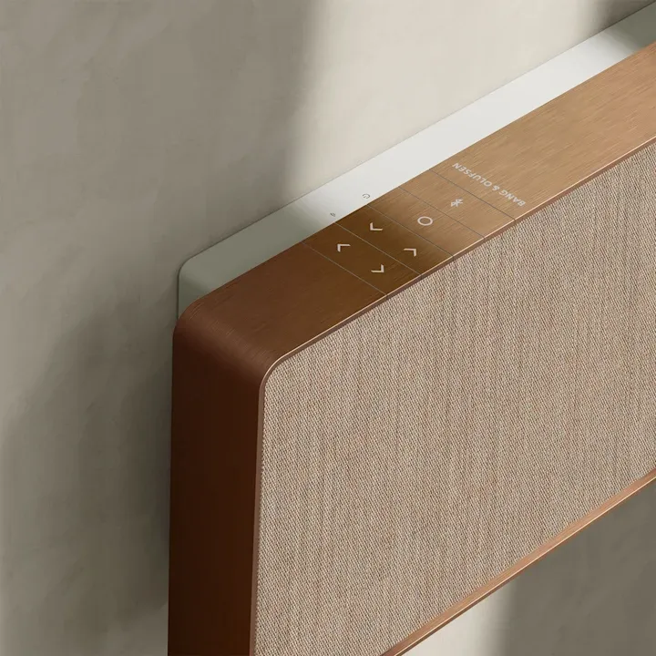 Beosound Stage bronze detail