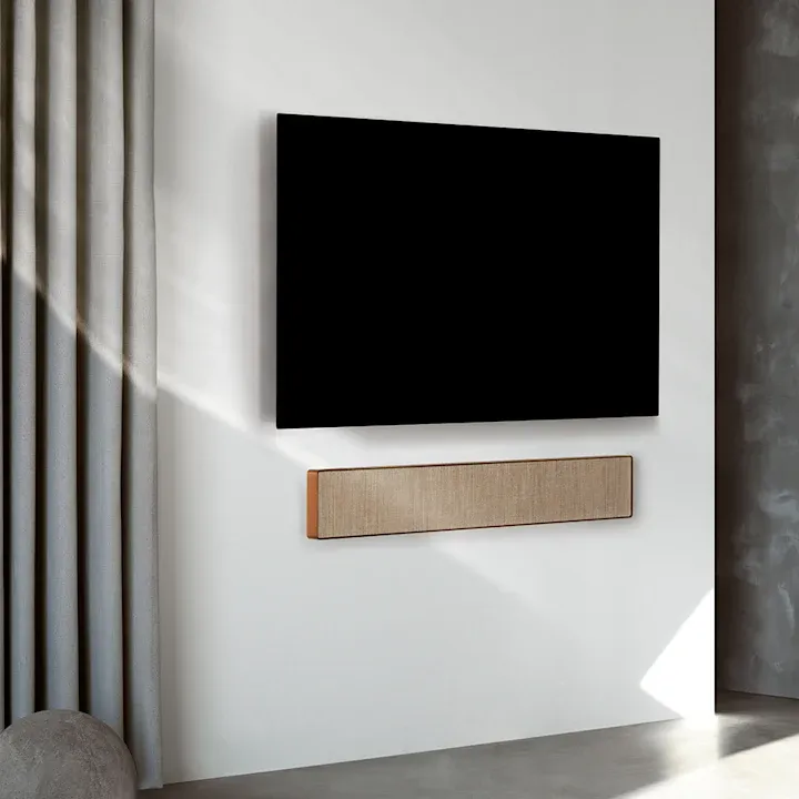 מקרן קול עוצמתי מבית Bang & Olufsen דגם Beosound Stage Gold Tone