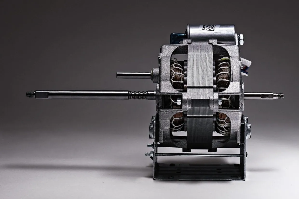 Brushless motor