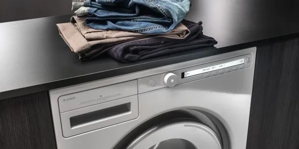 מכונת כביסה 9 ק"ג 1600 סל"ד עם מערכת DOSE ASSIST סדרת PRO-WASH תוצרת ASKO דגם W2096P.W