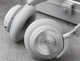 bang & olufsen אוזניות פרימיום אלחוטיות עם ANC מבית Bang & Olufsen x RIMOWA דגם Beoplay H9i Limited Edition — תמונה 5