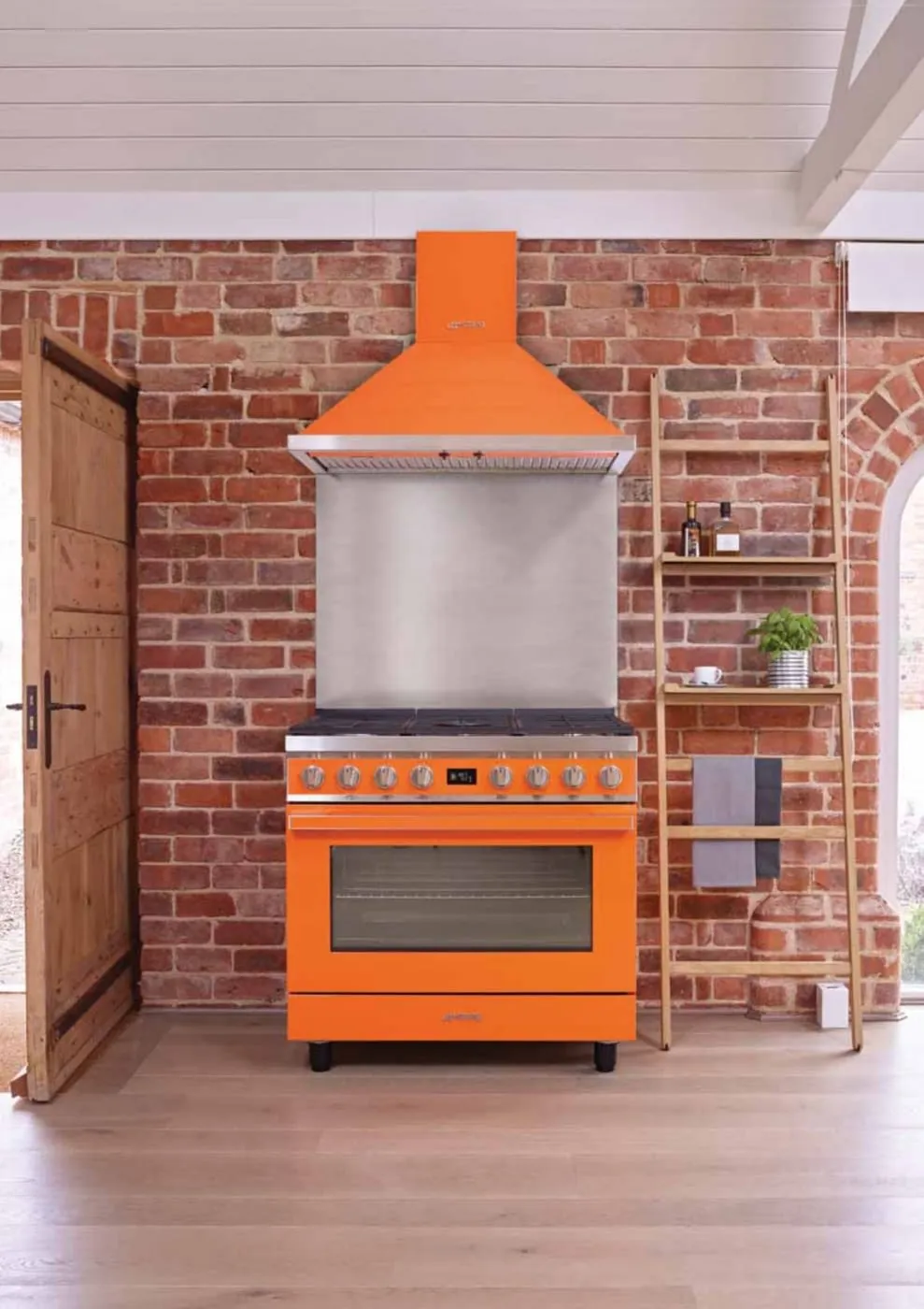 SMEG קולט אדים 90 ס"מ צמוד קיר צבע כתום סדרת Portofino תוצרת SMEG דגם KPF9OR — תמונה 5