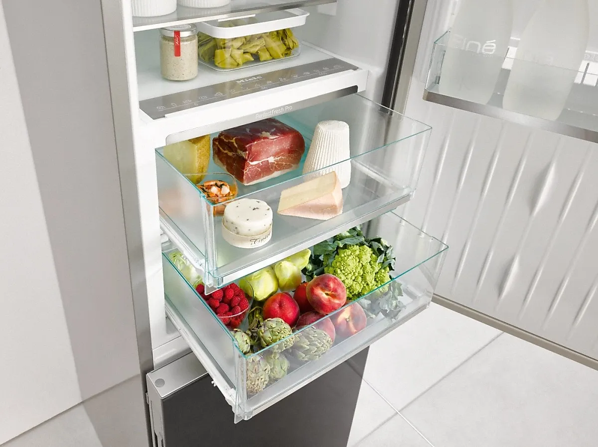 Miele מקרר מקפיא תחתון 120 ס"מ קו ארון נירוסטה מוברשת PerfectFresh תוצרת Miele דגם 120 KFN 29283 D — תמונה 4
