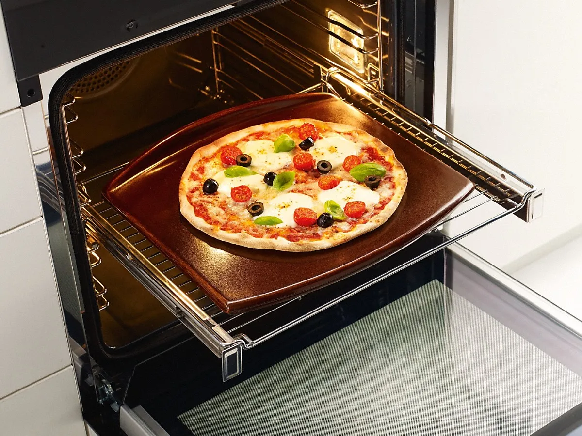 Miele תנור בנוי 60 ס"מ פירוליטי 76 ליטר אפייה עם לחות תוצרת Miele דגם H 7460 BP Pearl beige — תמונה 7