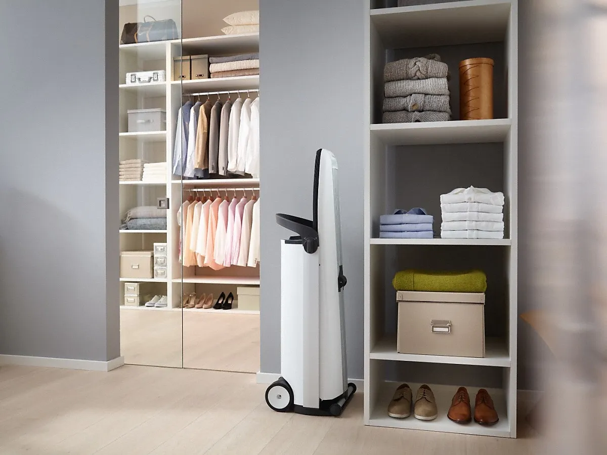 Miele מגהץ קיטור שולחן גיהוץ מתנפח MIELE PREMIUM דגם B4847 תצוגה — תמונה 5