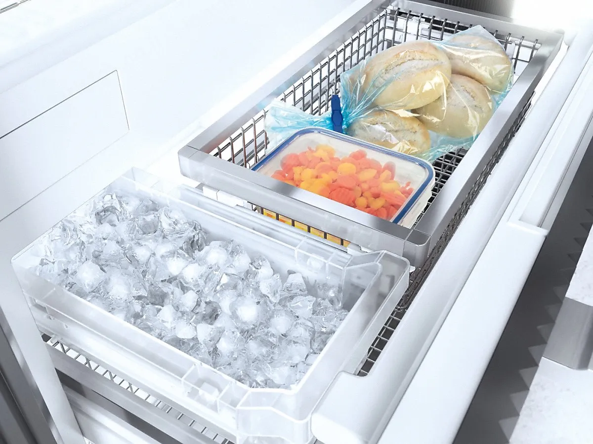 Miele מקרר אינטגרלי מקפיא תחתון 90 ס"מ דלת Push2open סדרת MasterCool תוצרת Miele דגם KF 2911 Vi — תמונה 3