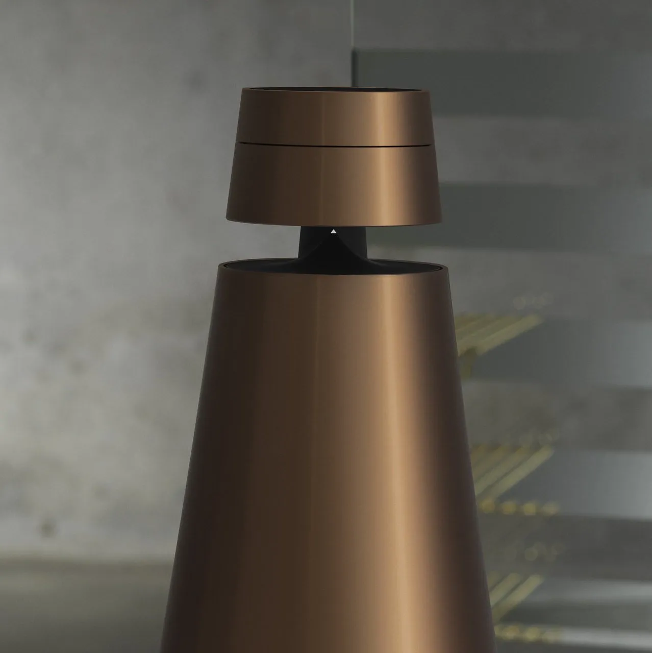bang & olufsen רמקול Wi-Fi ביתי חכם עם עוזרת גוגל קולית צבע ברונזה מבית Bang & Olufsen דגם Beosound 1 bronze — תמונה 4