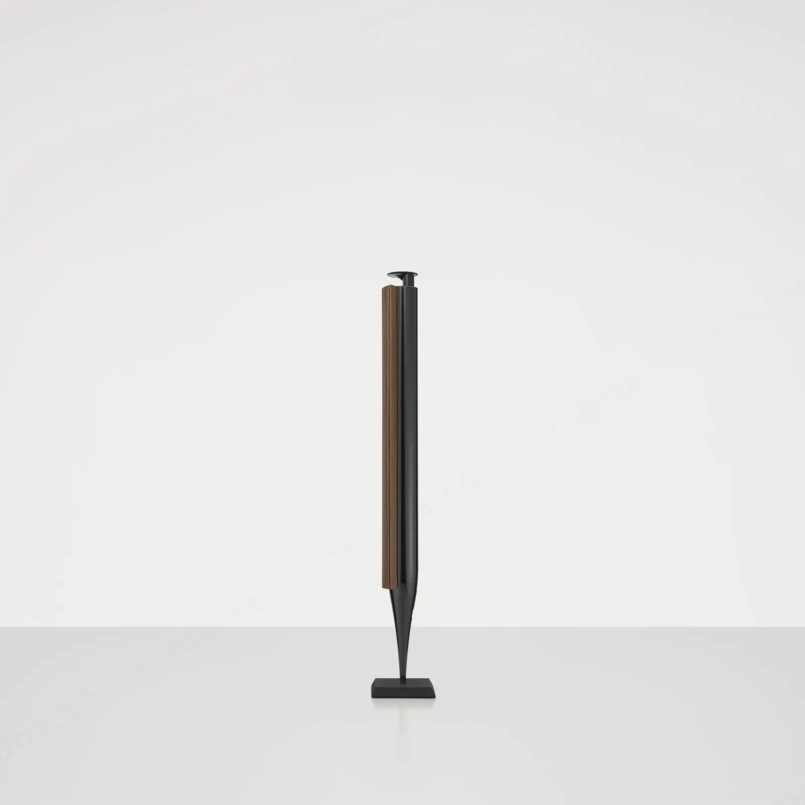 bang & olufsen רמקולים אלחוטיים בעיצוב אייקוני עם מערכת סאונד מתקדמת מבית Bang & Olufsen דגם Beolab 18 Black — תמונה 10