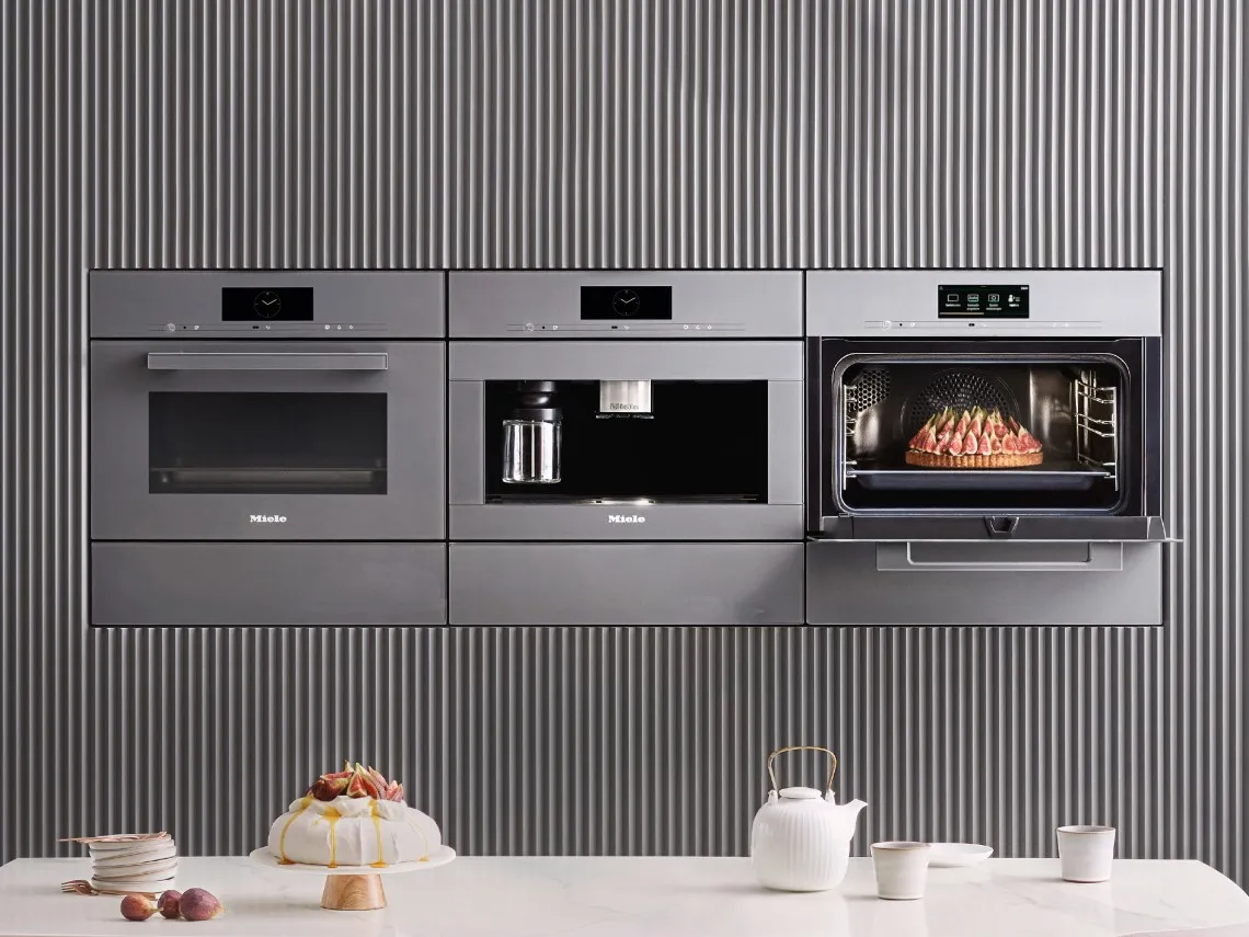 Miele תנור שף פירוליטי 45 ס"מ אפייה עם לחות M-Touch תוצרת Miele דגם H 7840 BP grey — תמונה 3