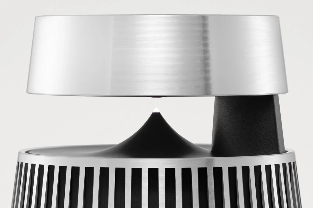 bang & olufsen רמקול עוצמתי עם טכנולוגיית העדשה האקוסטית צבע כסף מבית Bang & Olufsen דגם Beosound 2 Silver — תמונה 4