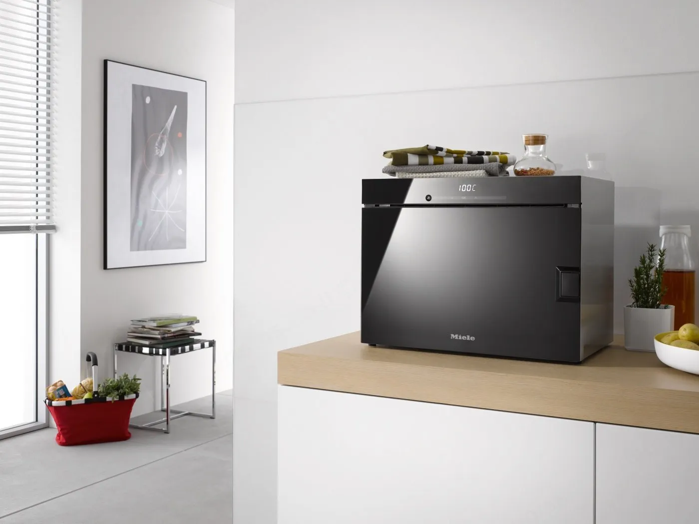 Miele תנור אדים עצמאי על השיש MIELE דגם DG6010 — תמונה 3