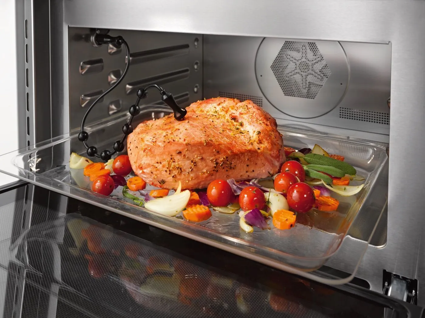 Miele תנור שף משולב מיקרו 45 ס"מ VITRO LINE M-Touch תוצרת Miele דגם H 7840 BM black — תמונה 8