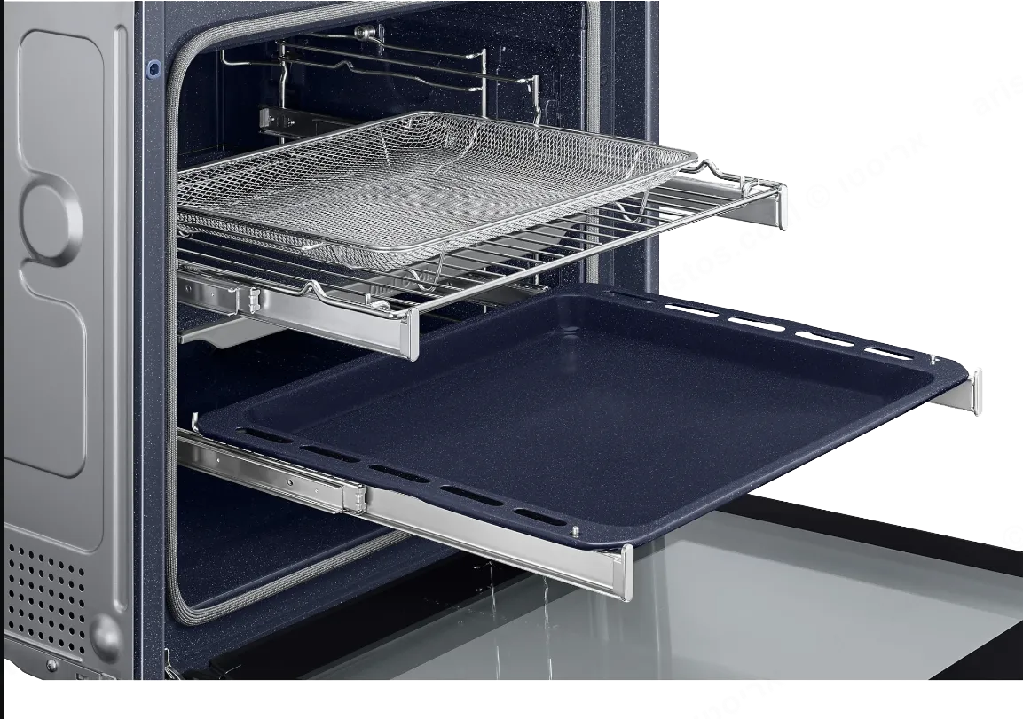 Samsung תנור אידוי Dual cook Full steam פירוליטי 60 ס"מ AIRFRY בעיצוב יוקרתי עם מצלמת AI פתיחה חשמלית ללא ידית תוצרת Samsung דגם NV7B7997AAK  — תמונה 4