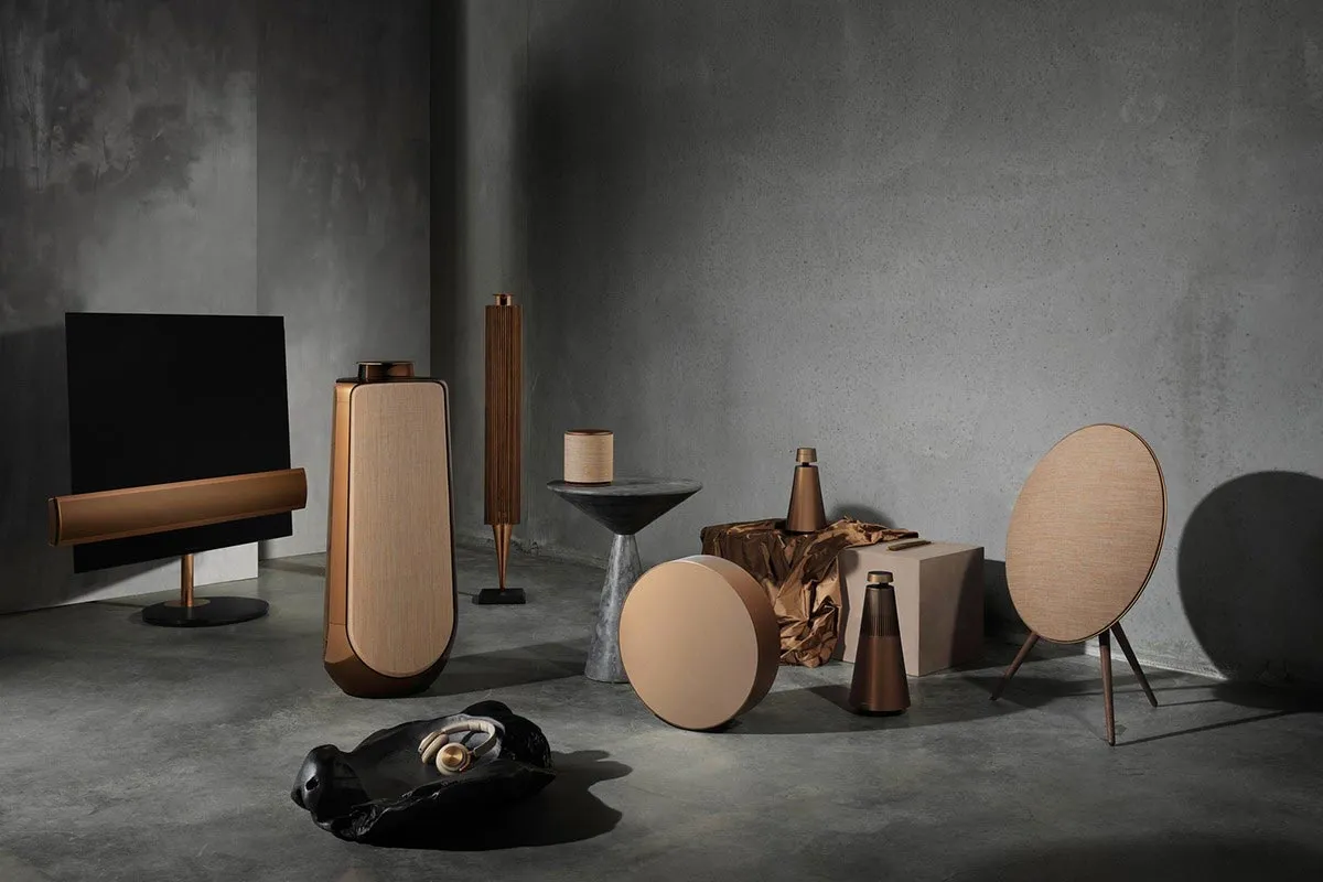 bang & olufsen רמקול עוצמתי בעיצוב איקוני מבית Bang & Olufsen צבע ברונזה דגם Beosound Edge Bronze  — תמונה 5