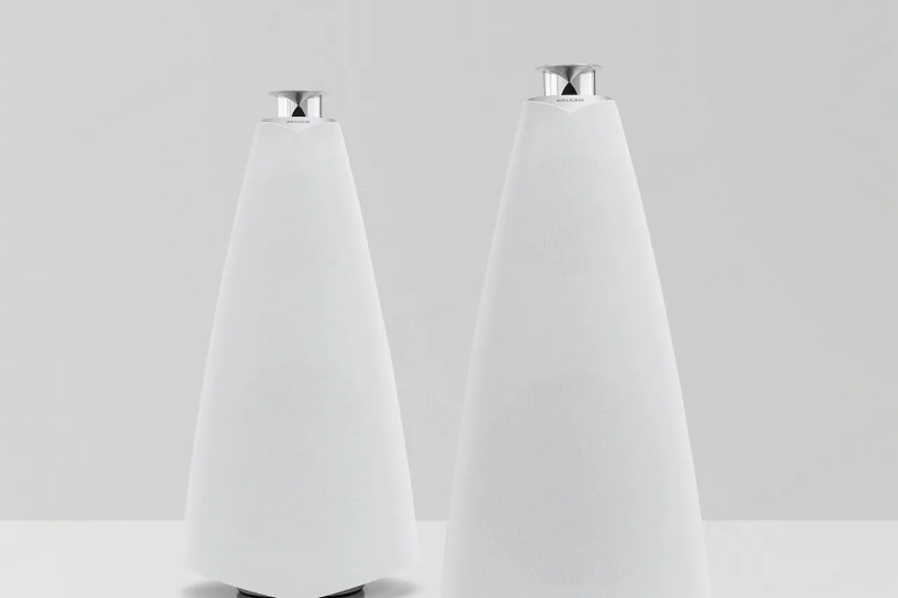 bang & olufsen רמקולים מעוצבים בצבע לבן בטכנולוגיית עדשת הסאונד הייחודית של Bang & Olufsen דגם Beolab 20 White — תמונה 5