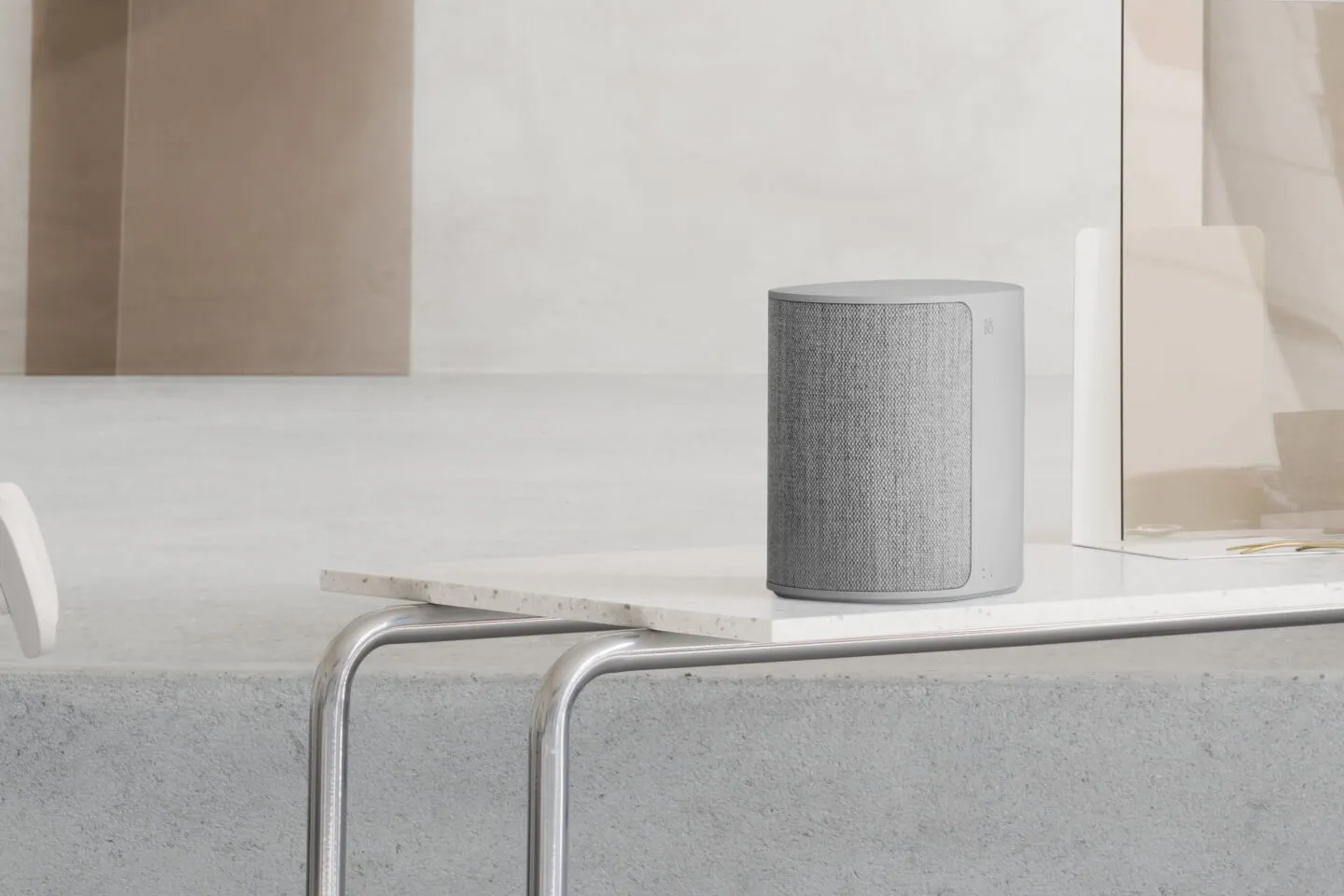 bang & olufsen רמקול WiFi אלחוטי מסדרת הרמקולים Connected-Audio של Bang & Olufsen דגם Beoplay M3 — תמונה 5