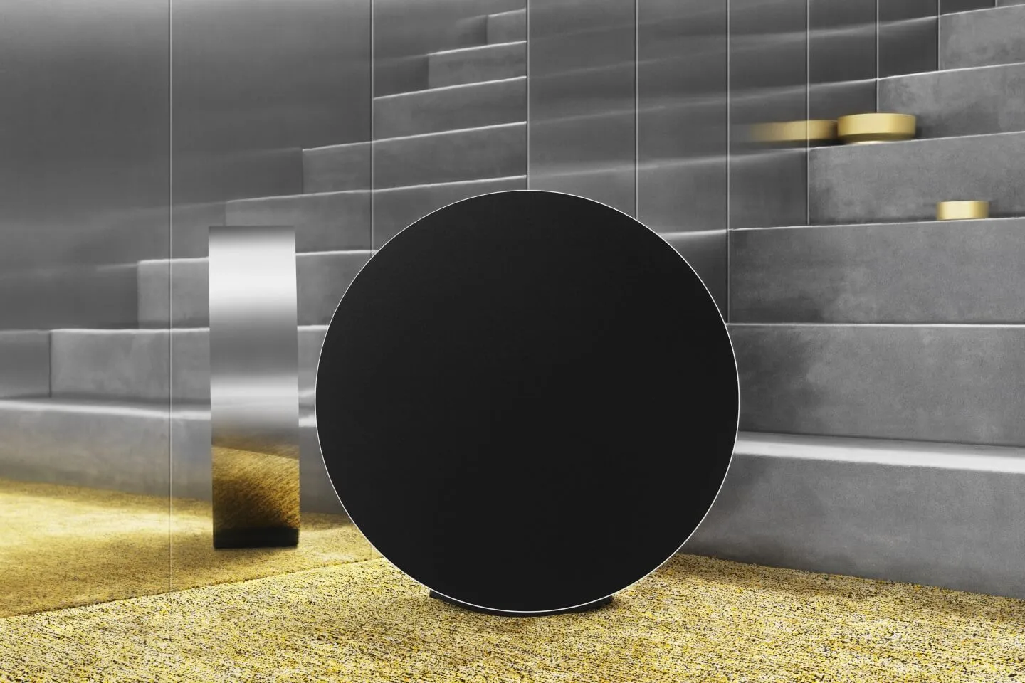 bang & olufsen רמקול עוצמתי בעיצוב איקוני מבית Bang & Olufsen צבע כסף דגם Beosound Edge silver — תמונה 6