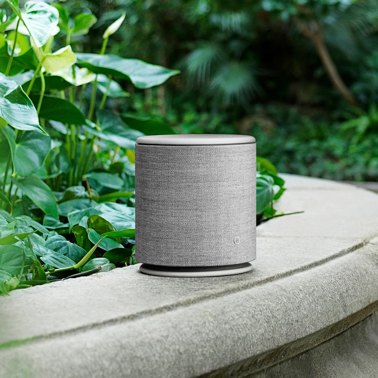 bang & olufsen רמקול Multi-Room מעוצב סאונד True360 רב-כיווני בצבע כסף מבית Bang & Olufsen דגם Beoplay M5 Natural — תמונה 7