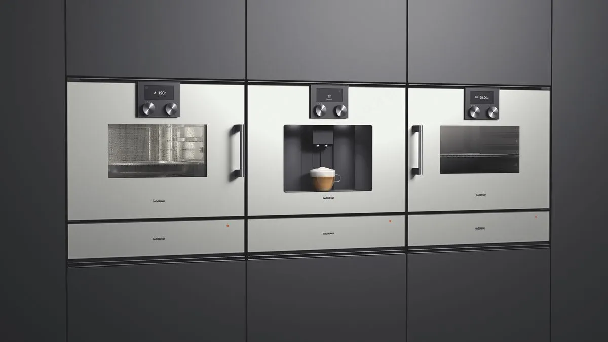 GAGGENAU מכונת קפה אינטגרלית 45 ס"מ גימור כסוף סדרה 200 תוצרת GAGGENAU דגם CMP270131 — תמונה 2