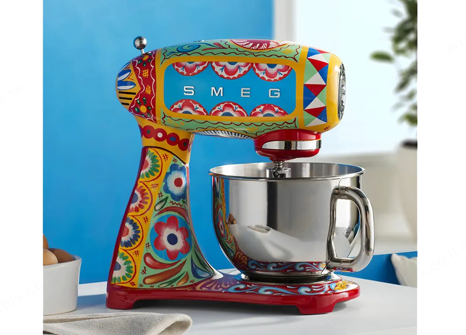 SMEG מיקסר רטרו בעיצוב DOLCE & GABBANA תוצרת SMEG דגם SMF03DGEU — תמונה 5