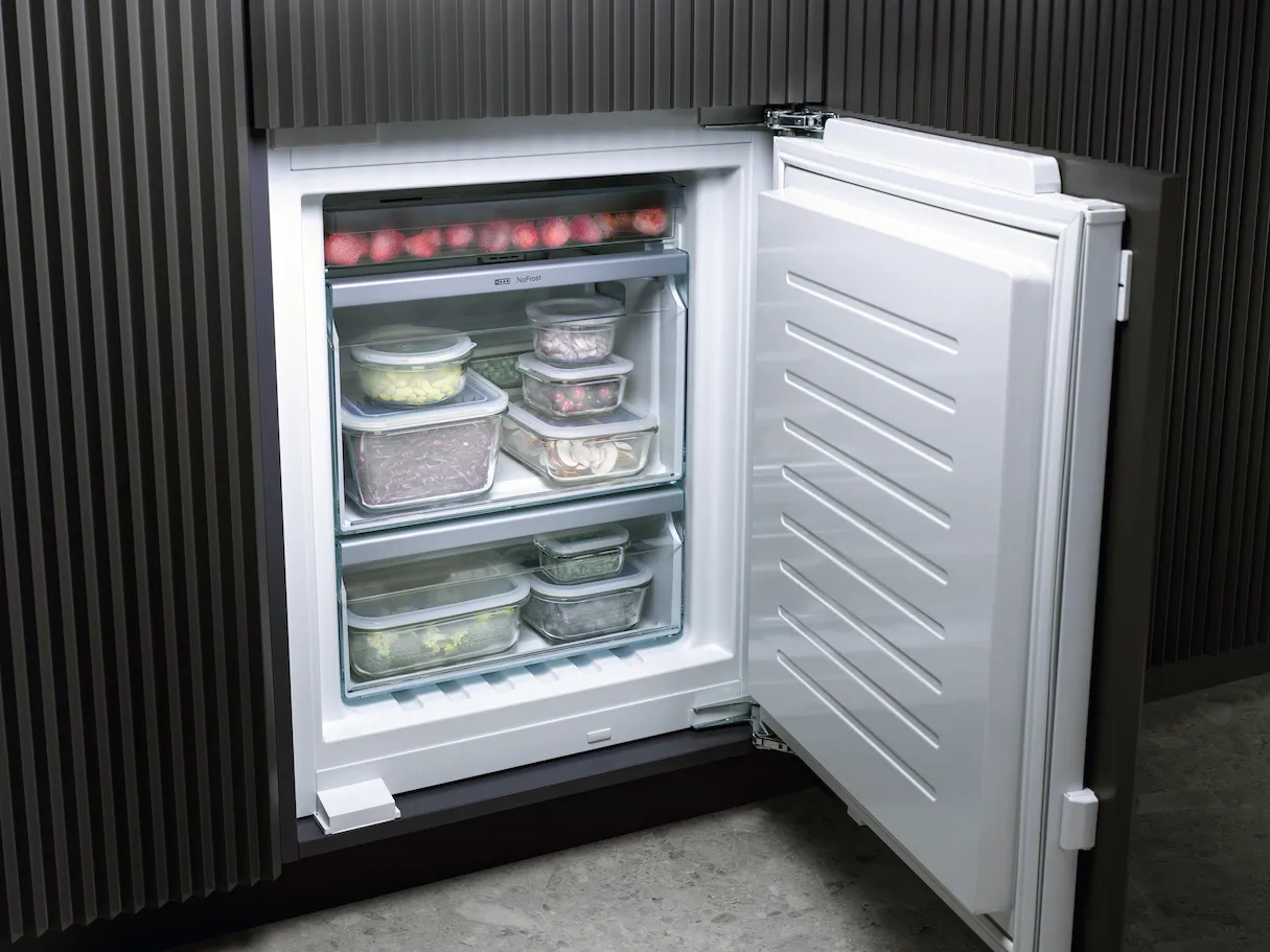 Miele מקרר אינטגרלי מקפיא תחתון 60 ס''מ NO-FROST DuplexCool טריקה שקטה תוצרת Miele דגם KFN 7734 E — תמונה 6