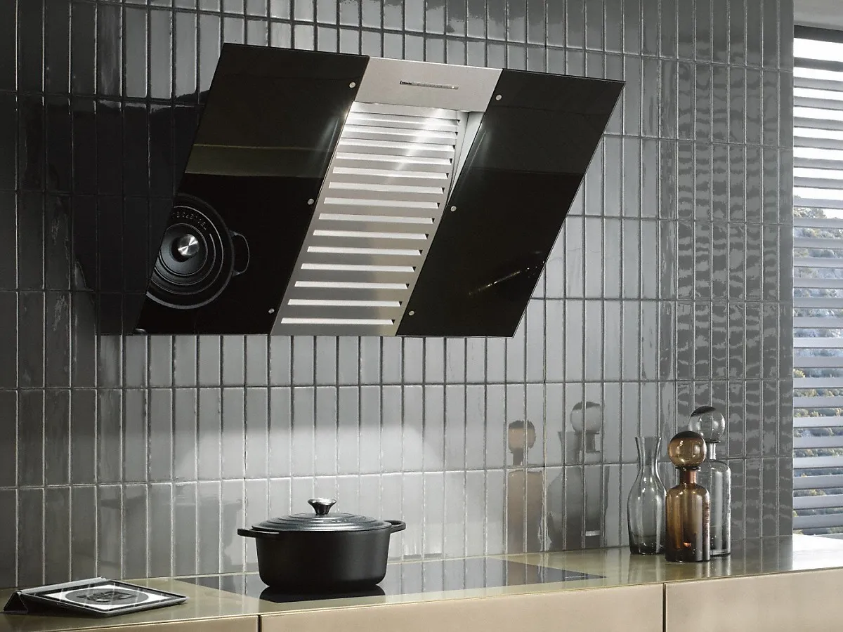 Miele קולט אדים ורטיקלי 90 ס"מ מנירוסטה משולב זכוכית שחורה MIELE DA6096W — תמונה 3