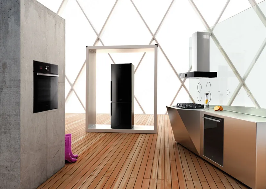 Gorenje קולט אדים צמוד קיר מסדרת SIMPLYCITY ברוחב 60 ס"מ Gorenje DT6SY2B בצבע שחור — תמונה 3