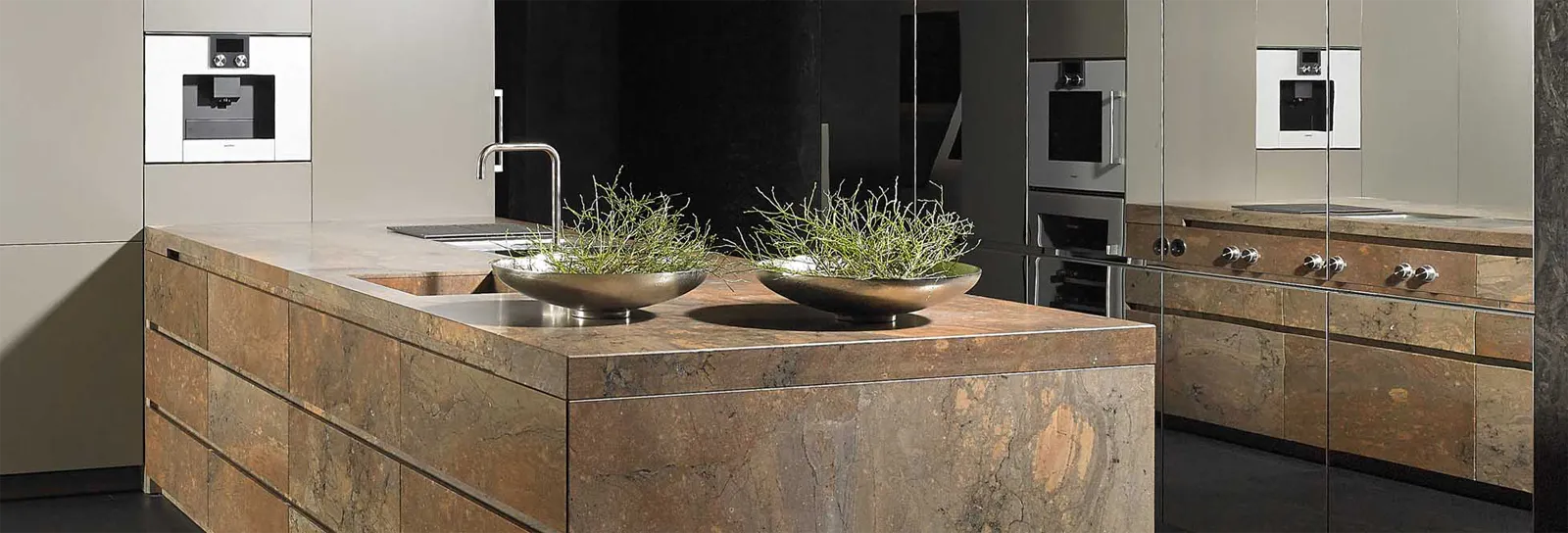GAGGENAU מכונת קפה אינטגרלית 45 ס"מ גימור כסוף סדרה 200 תוצרת GAGGENAU דגם CMP270131 — תמונה 3