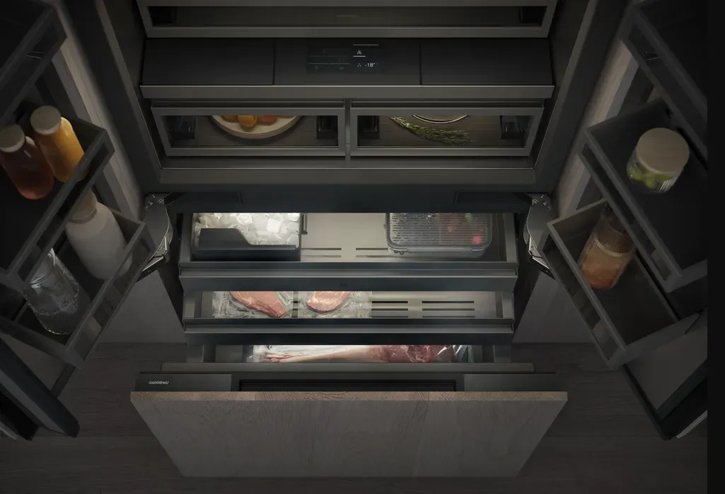 GAGGENAU מקרר אינטגרלי מקפיא תחתון 90 ס''מ דלת Push-to-open יצרן קרח גימור פנים נירוסטה שחורה סדרת Expressive תוצרת GAGGENAU דגם RVY497190 — תמונה 4