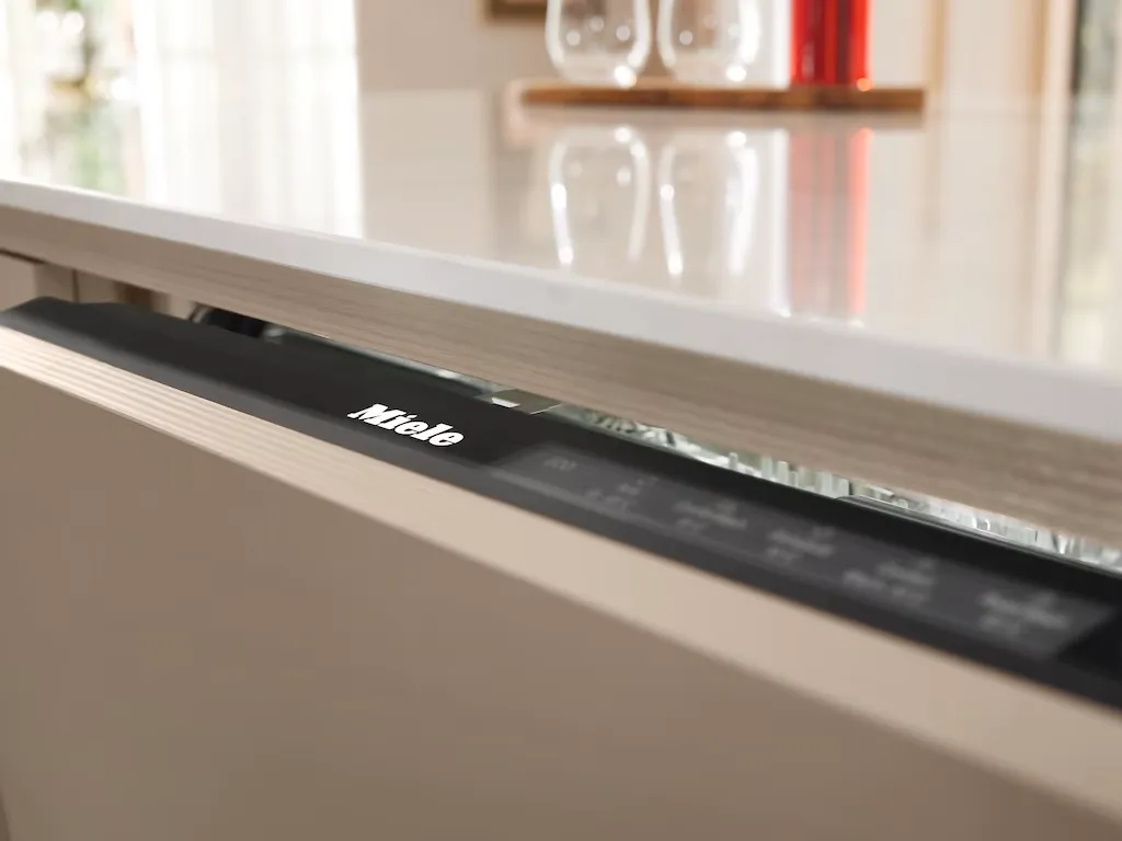 Miele מדיח כלים אינטגרלי מלא 60 ס"מ פתיחה בנקישה תוצרת Miele דגם G 7980 SCVi AutoDos K2O — תמונה 12