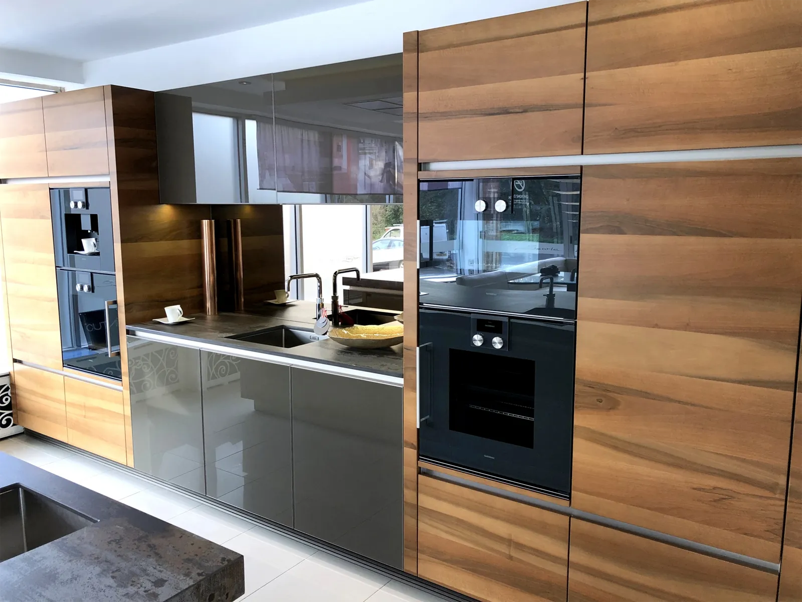 GAGGENAU מכונת קפה אינטגרלית 45 ס"מ גימור אנטרציט סדרה 200 תוצרת GAGGENAU דגם CMP270101 — תמונה 11