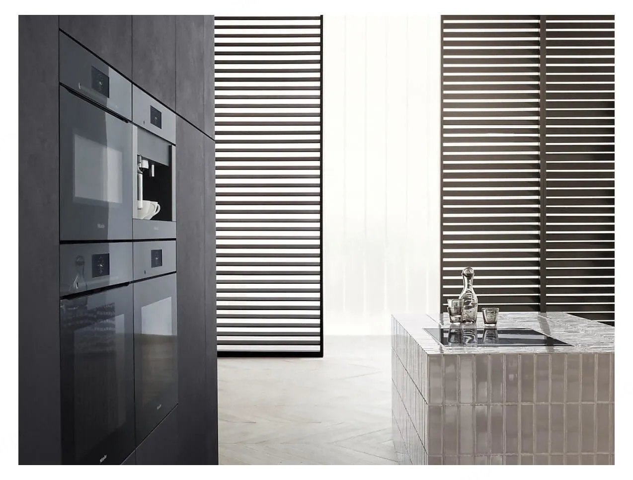 Miele תנור שף משולב מיקרו 45 ס"מ ArtLine Touch2Open M-Touch תוצרת Miele דגם H 7840 BMX black — תמונה 3