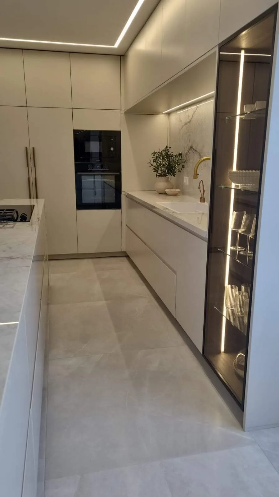 Gorenje מיקרוגל אינטגרלי משולב גריל ניקוי באדים זכוכית שחורה תוצרת Gorenje דגם BM201AG1BG — תמונה 14