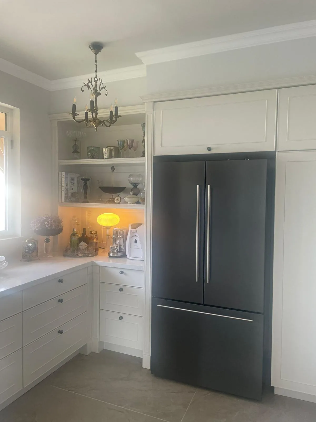 GAGGENAU מקרר מקפיא תחתון 90 ס"מ 3 דלתות יצרן מים וקרח פנימי גימור נירוסטה מושחרת תוצרת GAGGENAU דגם RY295350 — תמונה 7
