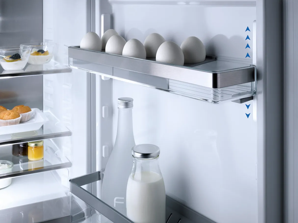 Miele מקרר אינטגרלי 60 ס''מ 325 ליטר ללא מקפיא FlexiLight2.0 PerfectFresh Active תוצרת Miele דגם K 7777 B — תמונה 5