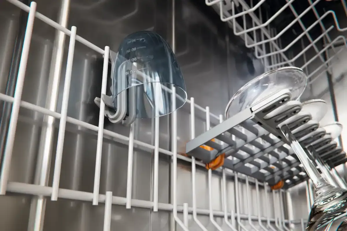 Miele מדיח כלים אינטגרלי מלא 60 ס"מ פתיחה בנקישה תוצרת Miele דגם G 7980 SCVi AutoDos K2O — תמונה 14