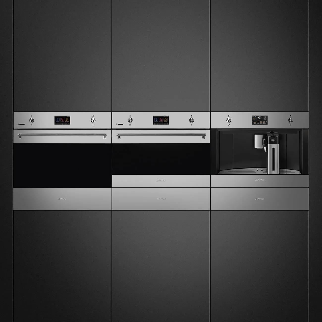 SMEG מכונת קפה בנויה 45 ס"מ נירוסטה מוברשת מסדרת Classic תוצרת SMEG דגם CMS4303X — תמונה 9