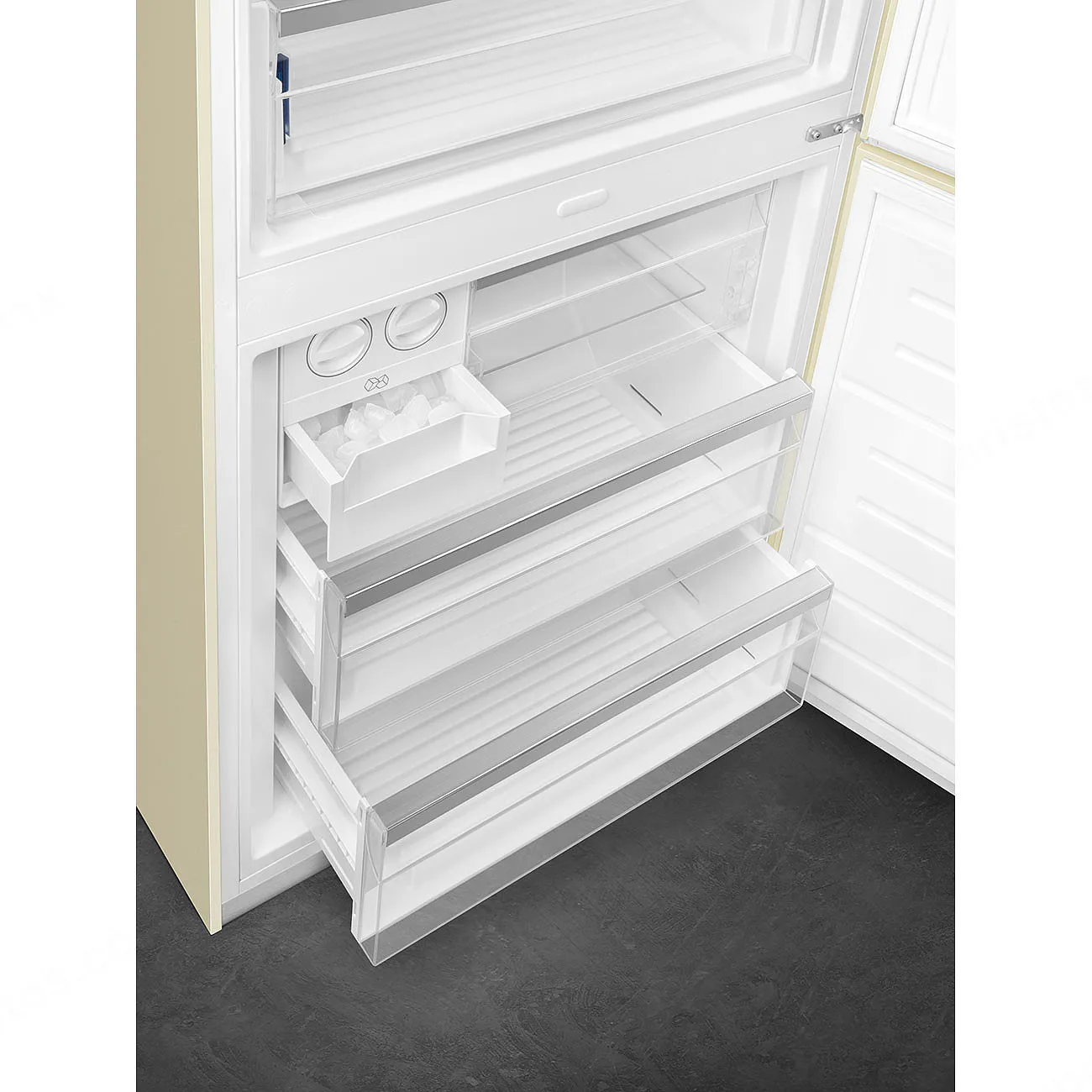 SMEG מקרר קו ארון רוחב 70 ס"מ גימור קרם סדרת Colonial תוצרת SMEG דגם FA8005PO5 — תמונה 7