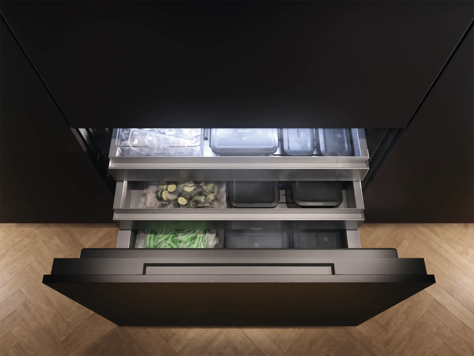 Miele מקרר אינטגרלי מקפיא תחתון 90 ס"מ IceMaker דלת Push2open סדרת MasterCool תוצרת Miele דגם KFMC 3844 R — תמונה 4
