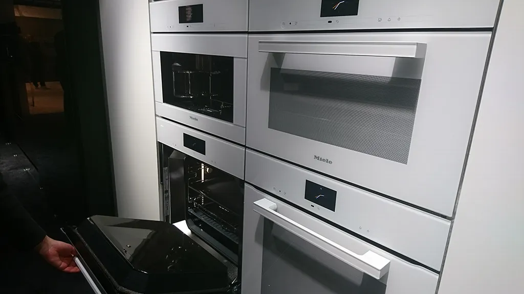 Miele תנור שף פירוליטי 45 ס"מ אפייה עם לחות PureLine M-Touch תוצרת Miele דגם H 7840 BP white — תמונה 5
