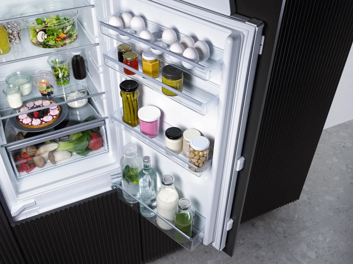 Miele מקרר אינטגרלי מקפיא תחתון 60 ס''מ NO-FROST DuplexCool טריקה שקטה תוצרת Miele דגם KFN 7734 E — תמונה 4
