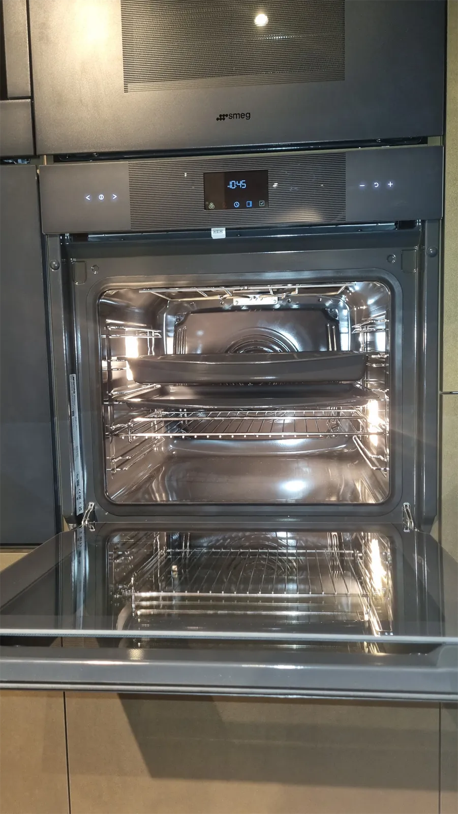 SMEG תנור בנוי 60 ס"מ AirFry טכנולוגיית Galileo גימור אפור מוברש Neptune Grey סדרת LINEA תוצרת SMEG דגם SO6102TG — תמונה 15