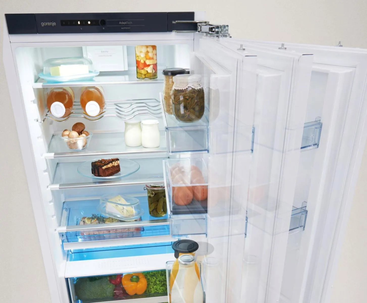 Gorenje מקרר אינטגרלי 60 ס"מ ללא מקפיא 301 ליטר מנוע אינוורטר תוצרת Gorenje דגם RI518EA1 תצוגה — תמונה 5
