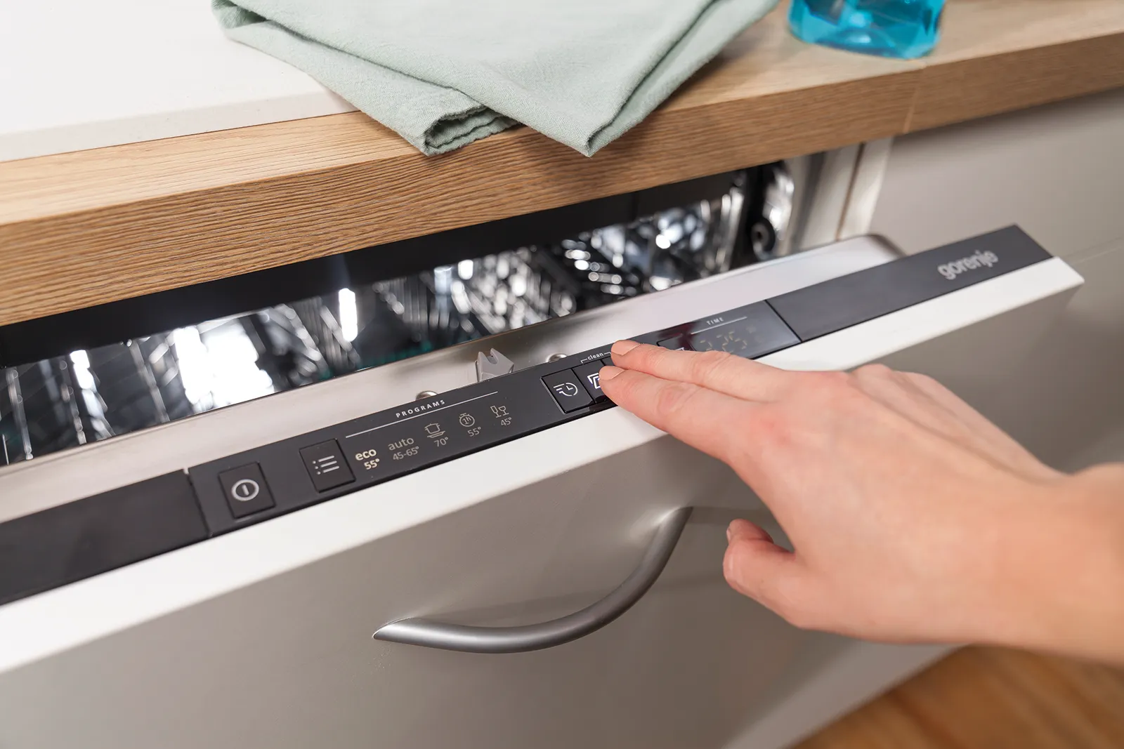 Gorenje מדיח כלים אינטגרלי מלא 60 ס"מ פתיחה אוטומטית 16 מערכות כלים תוצרת Gorenje דגם GV672C60 — תמונה 7