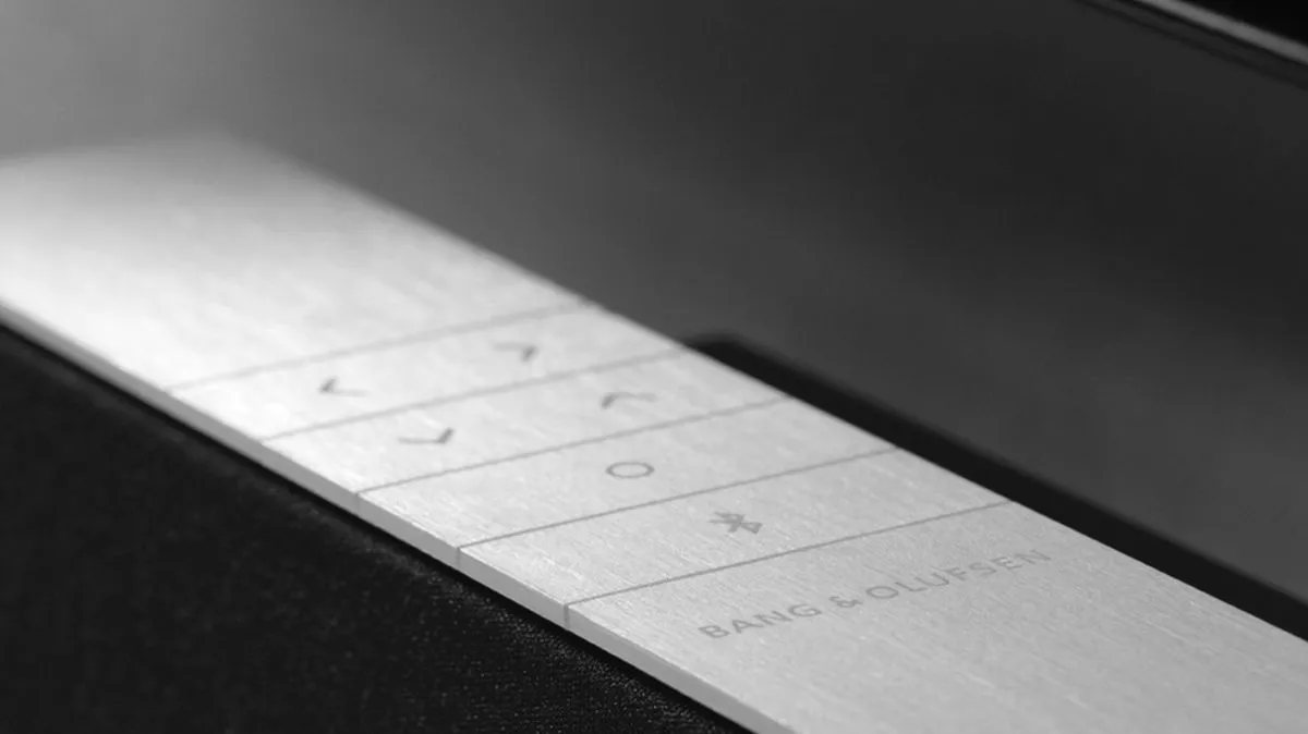 bang & olufsen מקרן קול עוצמתי מבית Bang & Olufsen דגם Beosound Stage Natural Aluminium — תמונה 8