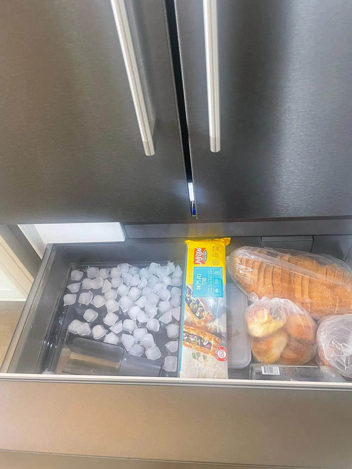 GAGGENAU מקרר מקפיא תחתון 90 ס"מ 3 דלתות יצרן מים וקרח פנימי גימור נירוסטה מושחרת תוצרת GAGGENAU דגם RY295350 — תמונה 10