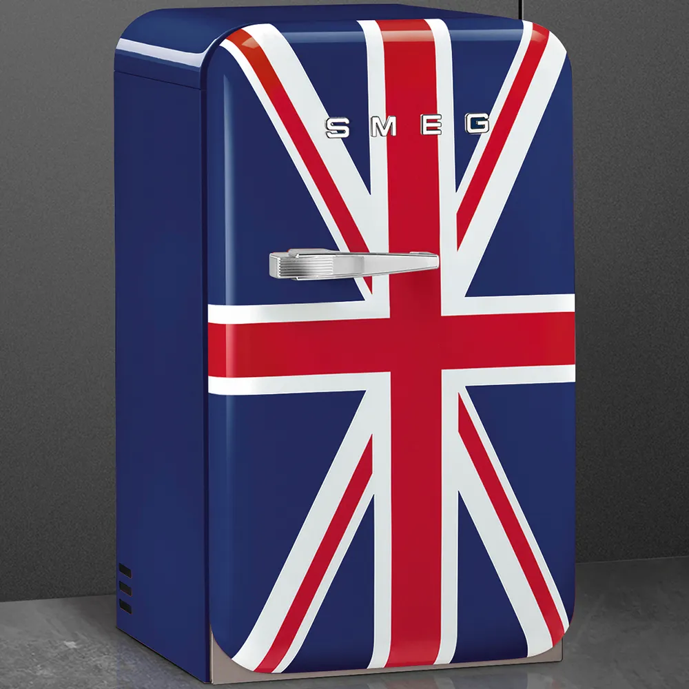 SMEG מקרר מיני משרדי רטרו צבעוני מסדרת 50'Retro Style תוצרת SMEG דגם FAB5 — תמונה 5