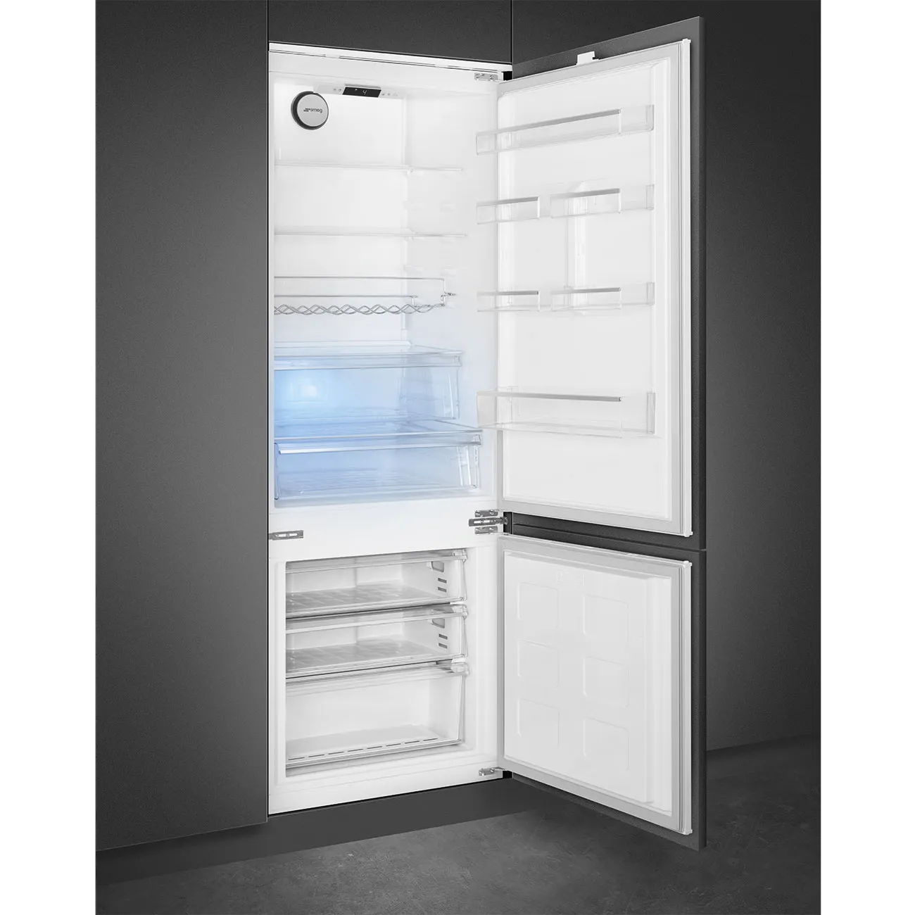 SMEG מקרר אינטגרלי 140 ס"מ 740 ליטר מקפיא תחתון יצרן קרח מנוע אינוורטר TOTAL NO FROST תוצרת SMEG דגם C875TNE 140 — תמונה 2