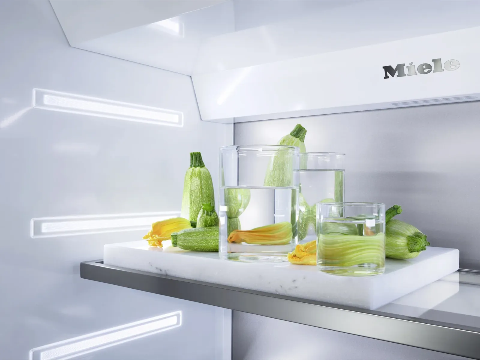 Miele מקרר אינטגרלי ללא מקפיא 76 ס"מ דלת Push2open סדרת MasterCool תוצרת Miele דגם K 2802 Vi — תמונה 12